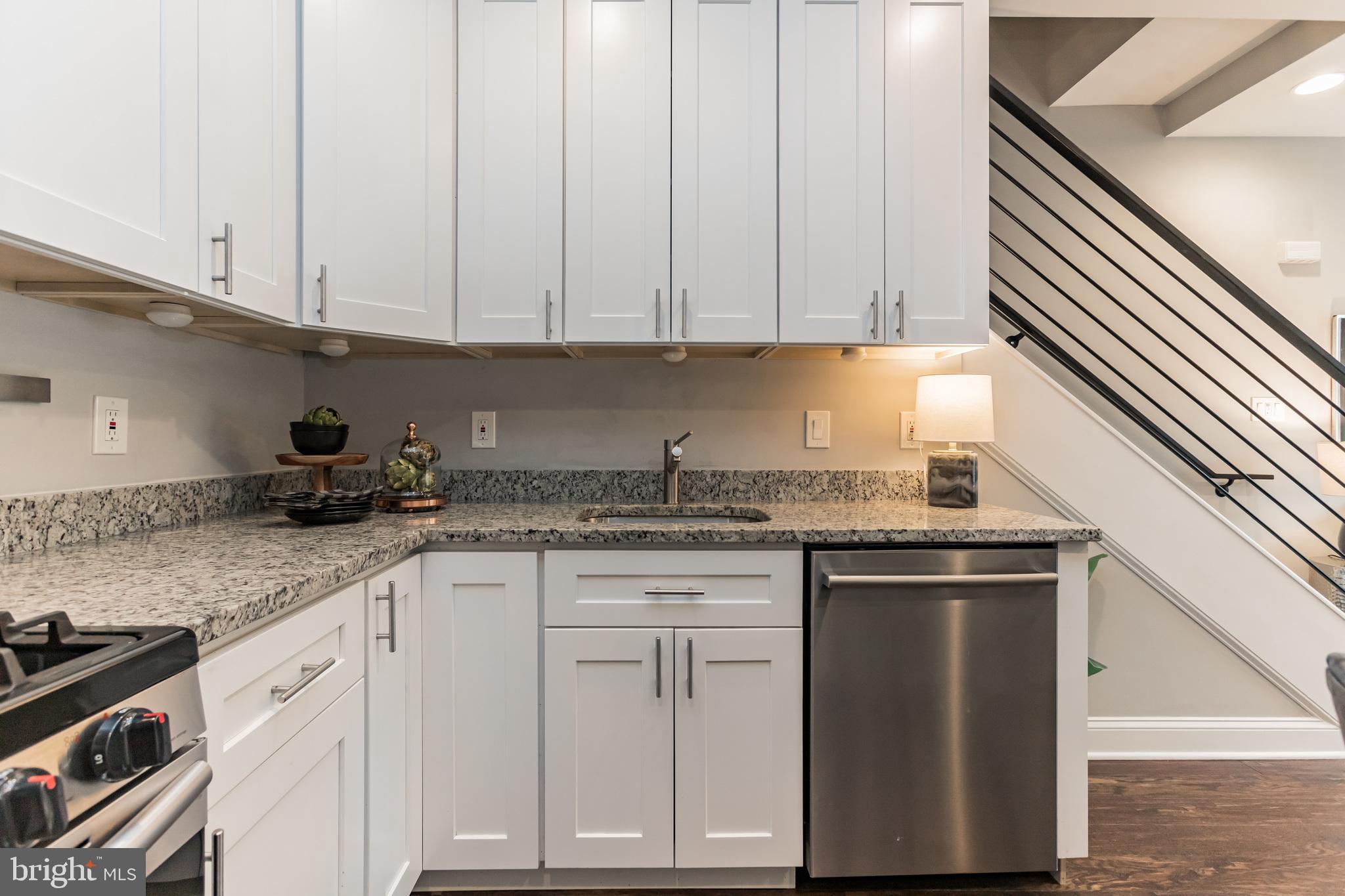1018 13th Street Southeast, Unit 2 Washington, DC 20003 - Photo 10 of 31