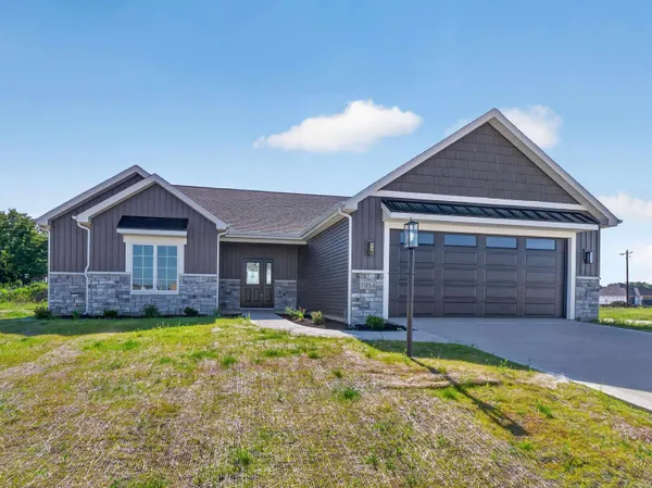 $369,900 | 13234 Vista Verde Boulevard, Fort Wayne, IN 46818