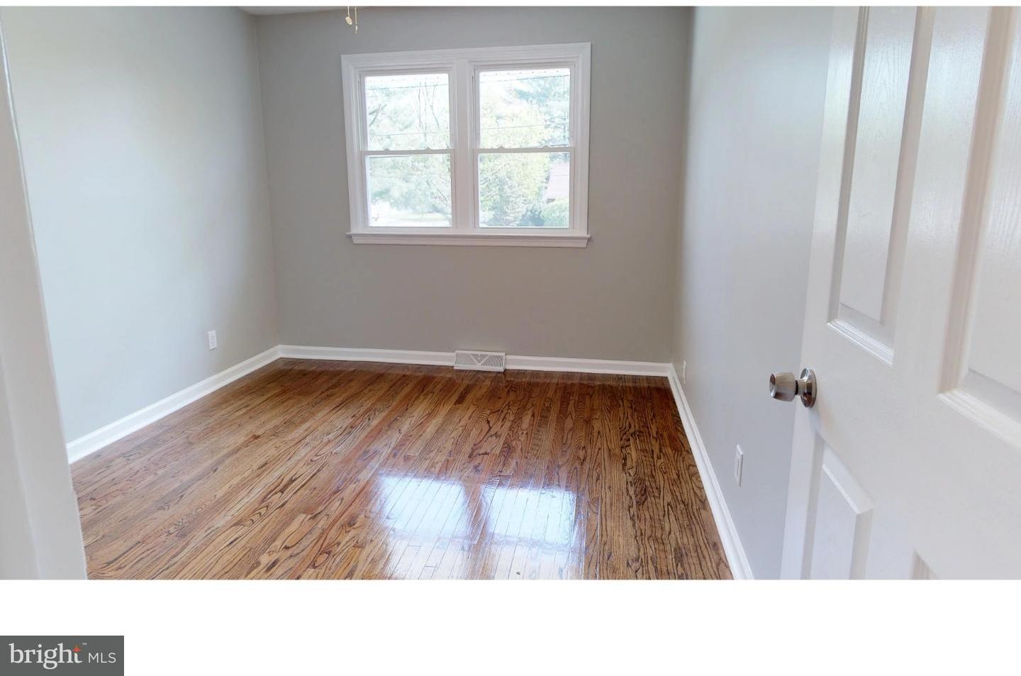 417 Yorkshire Road Cherry Hill, NJ 08034 - Photo 16 of 24 Bedroom 3