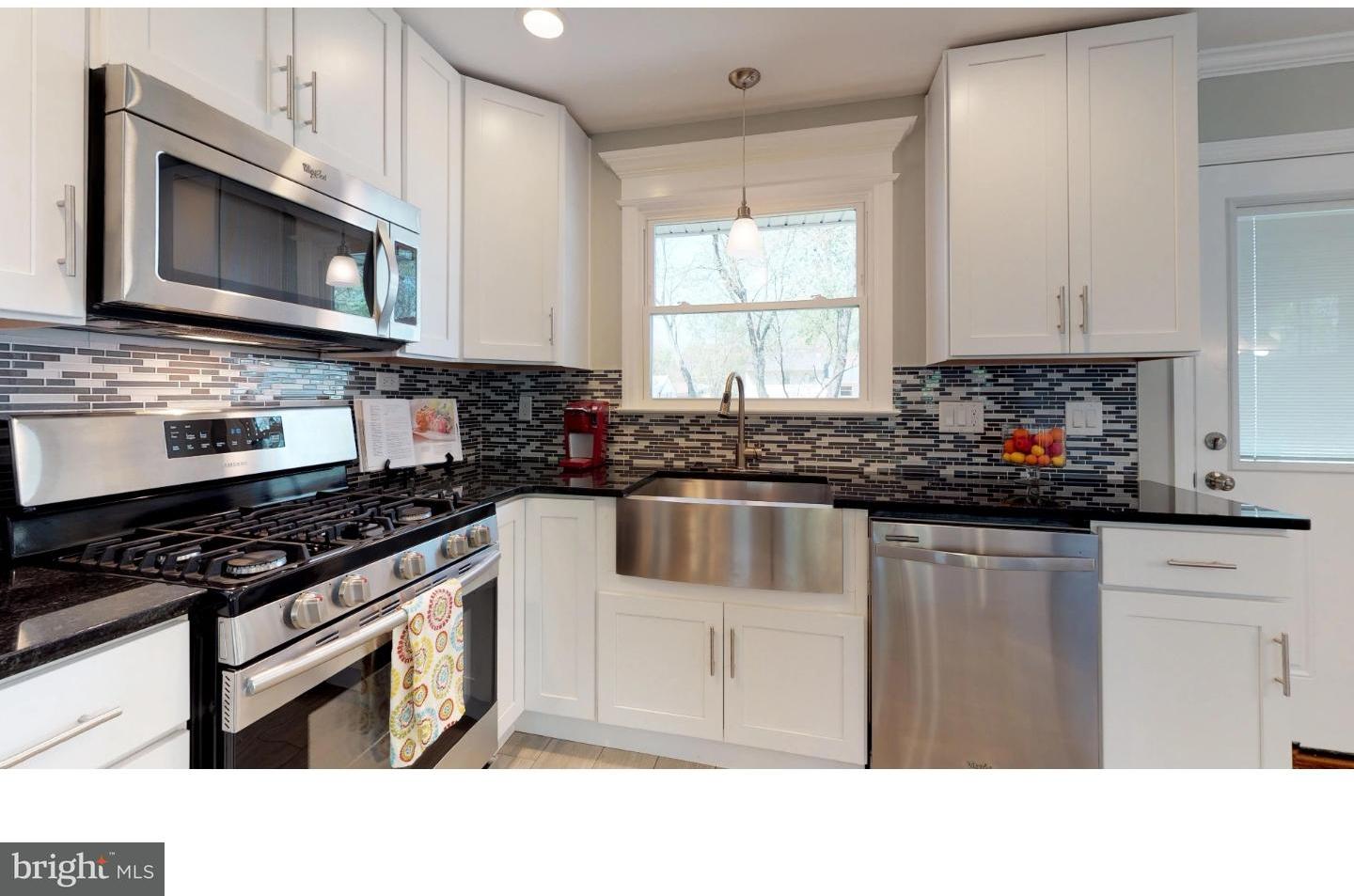 417 Yorkshire Road Cherry Hill, NJ 08034 - Photo 5 of 24 Kitchen