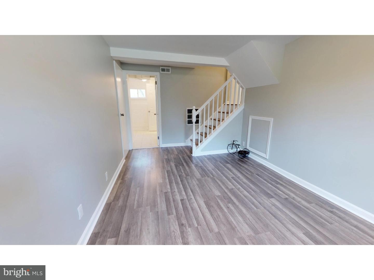 417 Yorkshire Road Cherry Hill, NJ 08034 - Photo 9 of 24 Family Room