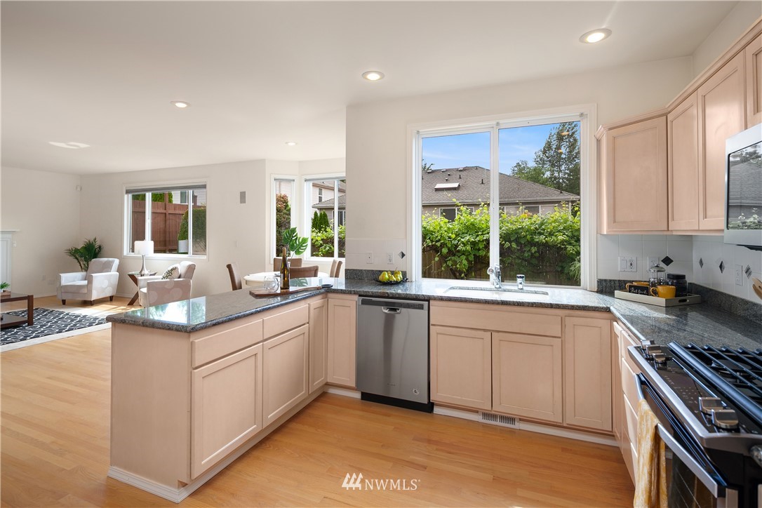 3607 Monterey Court Northeast Renton, WA 98056 - Photo 11 of 20 Gallery Image 11
