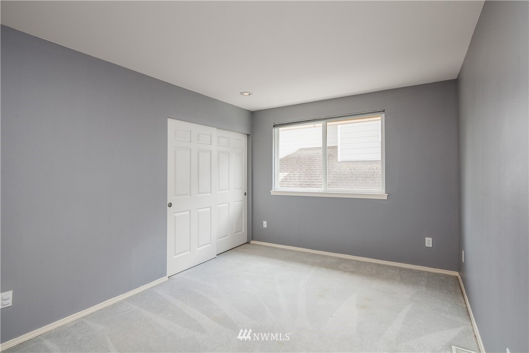 3607 Monterey Court Northeast Renton, WA 98056 - Photo 16 of 20 Gallery Image 16