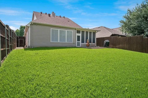 $455,000 | 2824 Lacompte Drive, Dallas, TX 75227