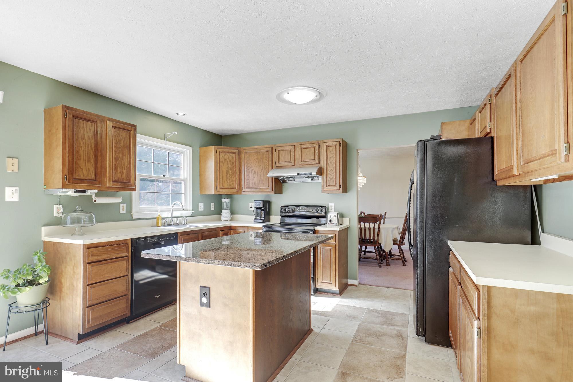 10424 Labrador Loop Manassas, VA 20112 - Photo 4 of 57 Gallery Image 4