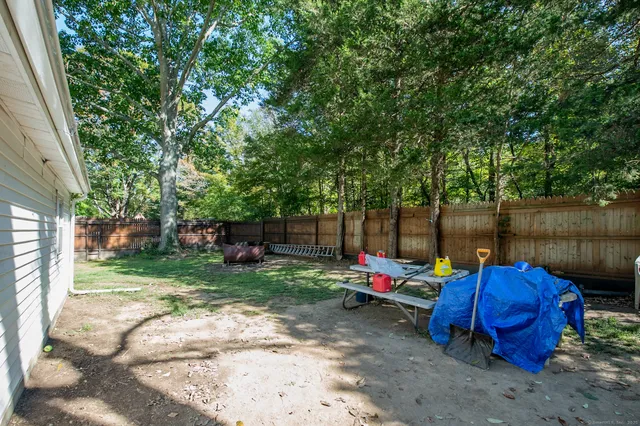 $134,900 | 1564 Glasgo Road, Griswold, CT 06351