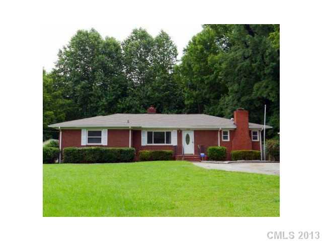 11809 Idlewild Road Matthews, NC 28105 - Photo 1 of 15