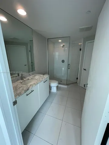 $4,700 | 500 Brickell Avenue, Unit 1602, Miami, FL 33131