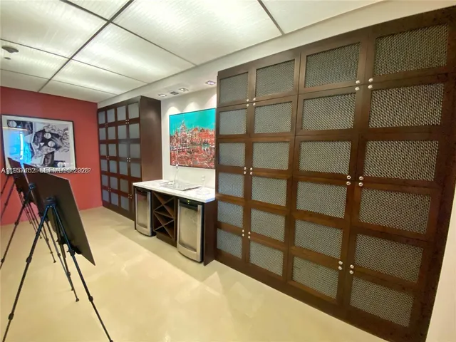 $4,700 | 500 Brickell Avenue, Unit 1602, Miami, FL 33131