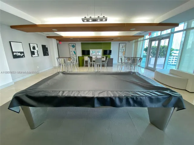 $4,700 | 500 Brickell Avenue, Unit 1602, Miami, FL 33131