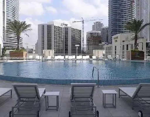 $4,700 | 500 Brickell Avenue, Unit 1602, Miami, FL 33131