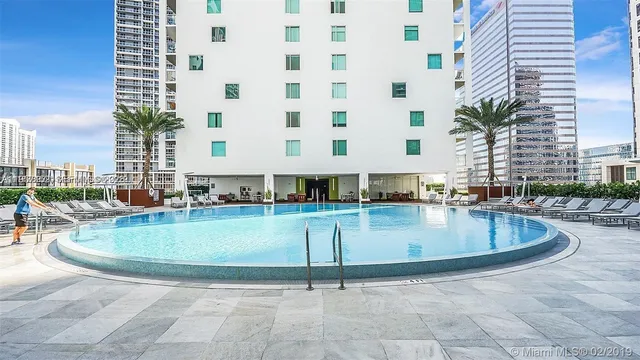$4,700 | 500 Brickell Avenue, Unit 1602, Miami, FL 33131