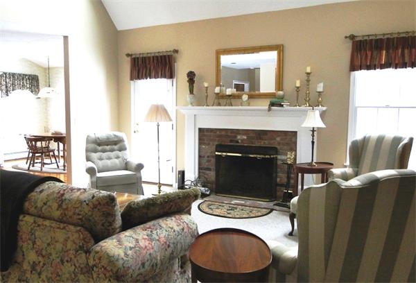 54 Oregon Road Southborough, MA 01772 - Photo 6 of 16