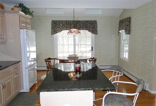 54 Oregon Road Southborough, MA 01772 - Photo 8 of 16