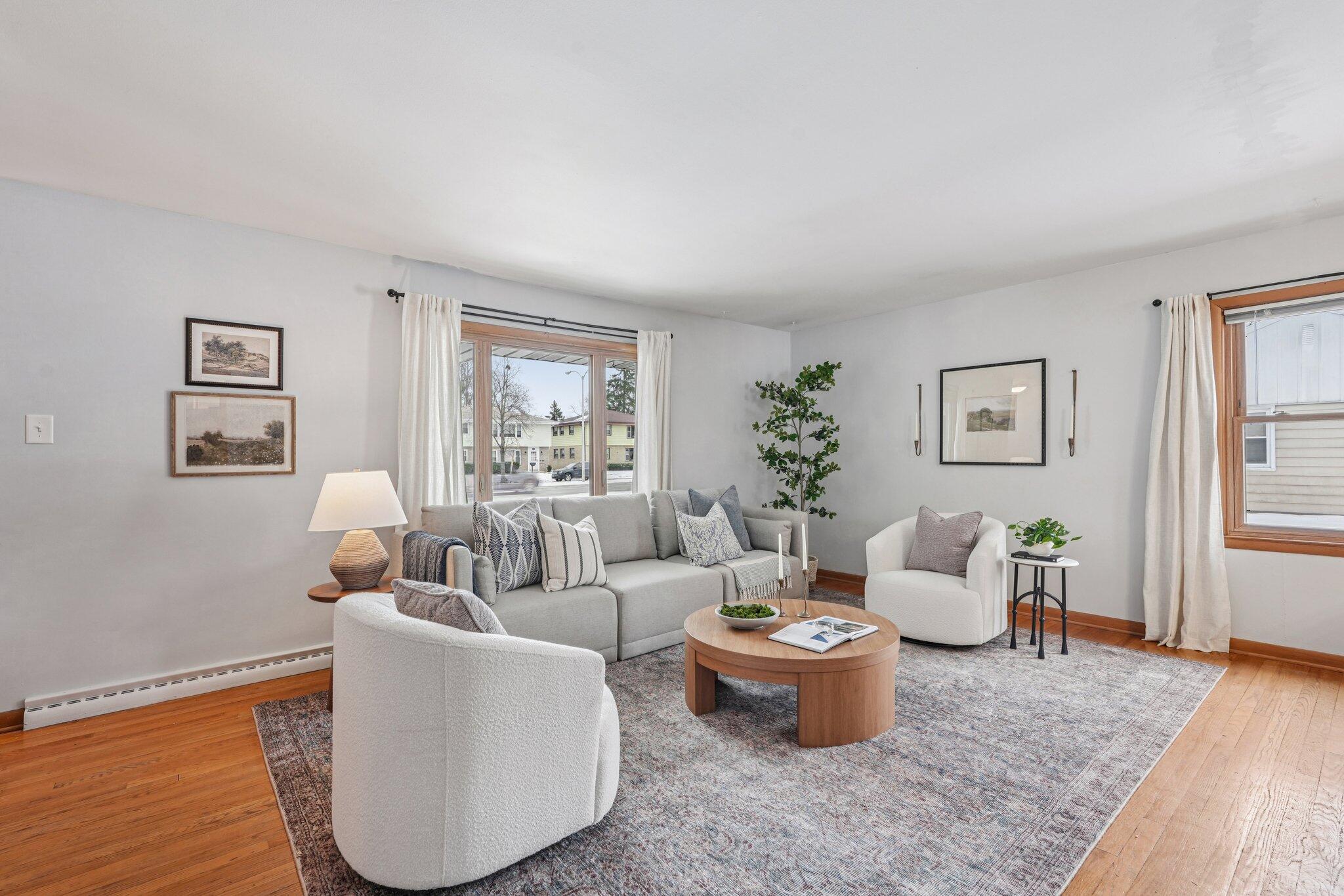 3781 South 68th Street Milwaukee, WI 53220 - Photo 2 of 41 living