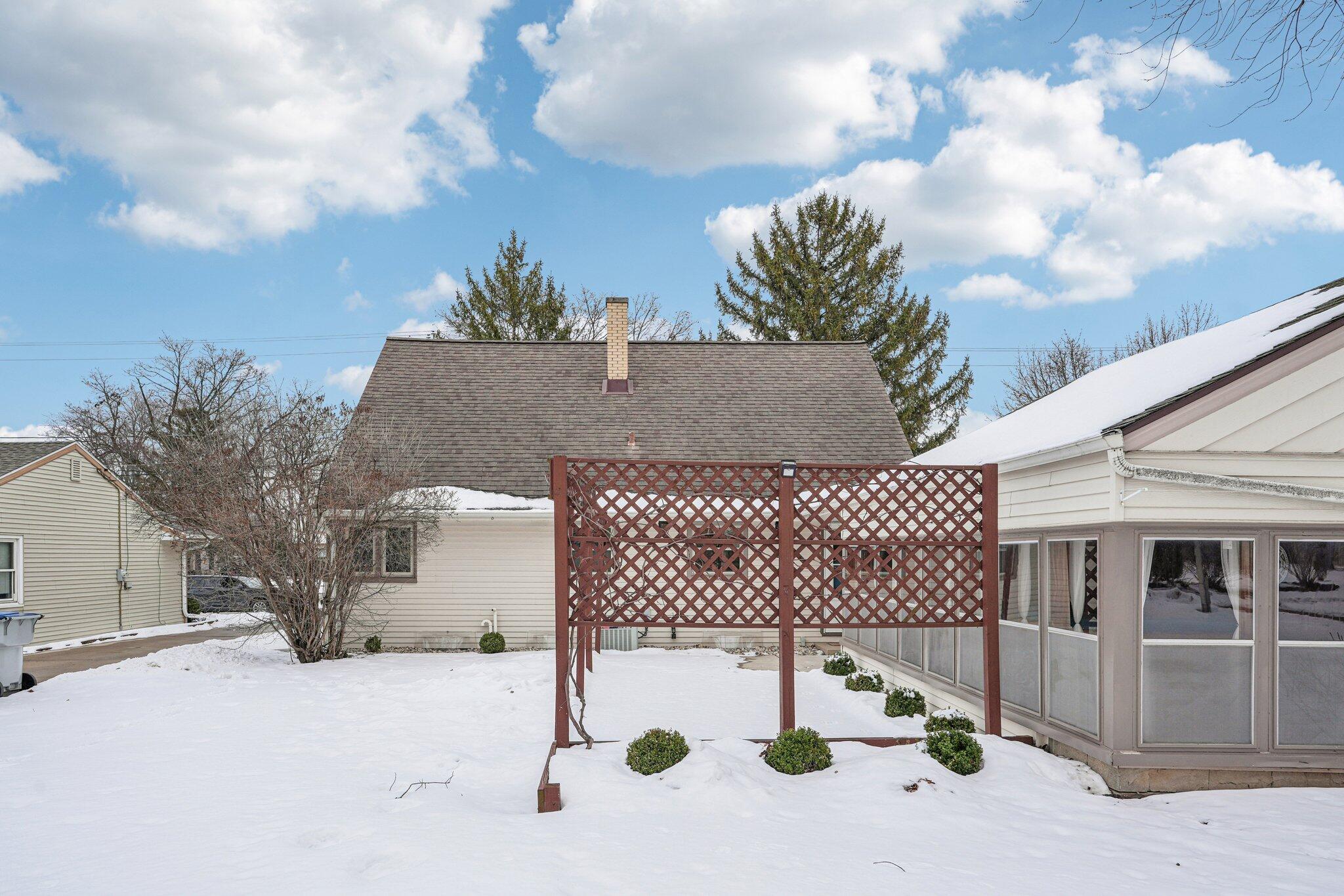 3781 South 68th Street Milwaukee, WI 53220 - Photo 39 of 41 backyard