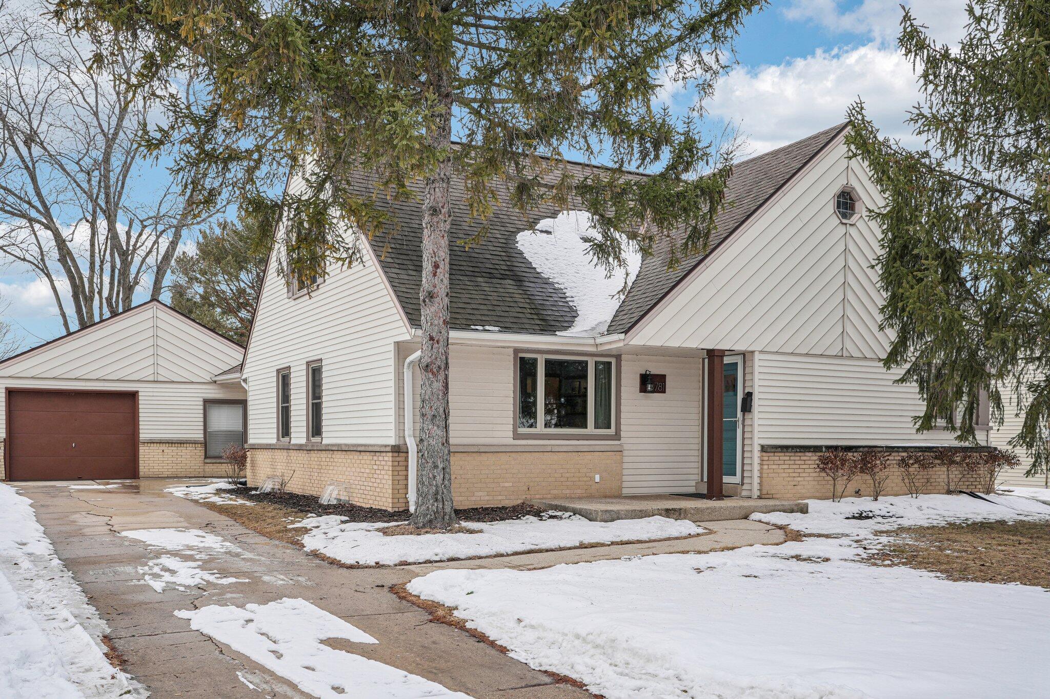 3781 South 68th Street Milwaukee, WI 53220 - Photo 41 of 41 exterior front