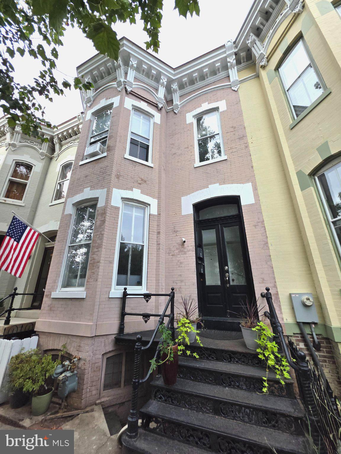 113 4th Street Southeast, Unit A Washington, DC 20003 - Photo 21 of 26 Gallery Image 21