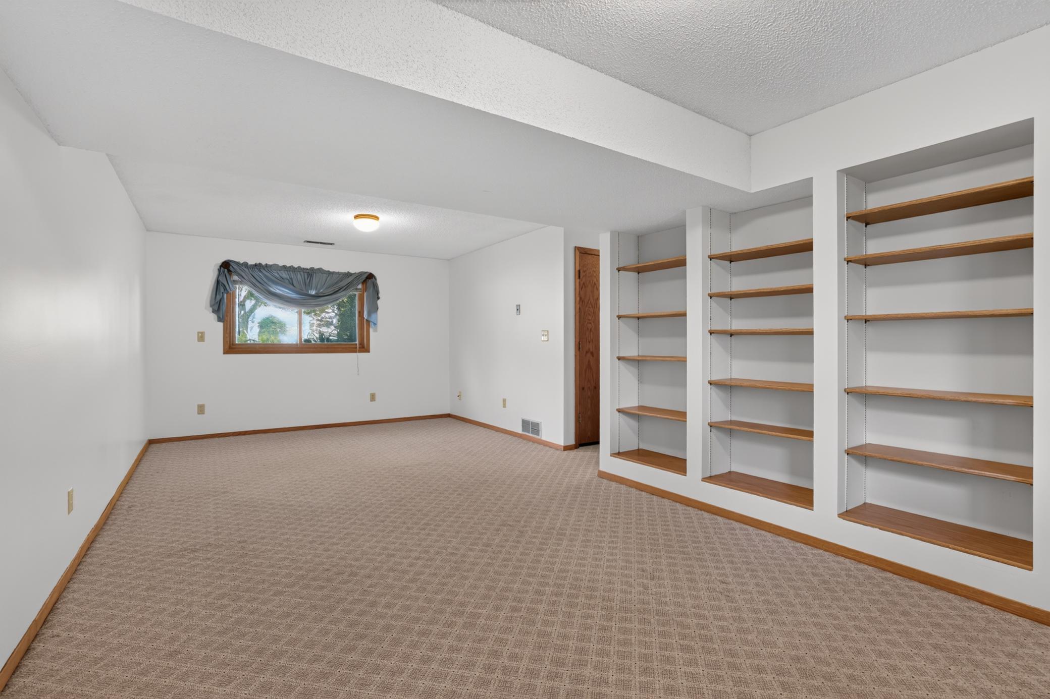 4911 22nd Avenue Northwest Rochester, MN 55901 - Photo 30 of 43