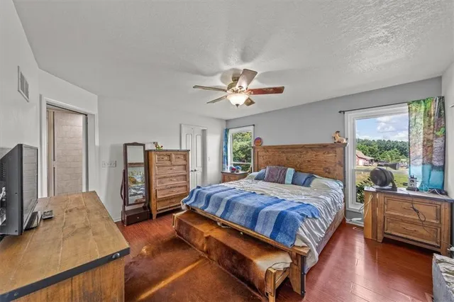 $569,000 | 26001 South Stark Road, Harrisonville, MO 64701