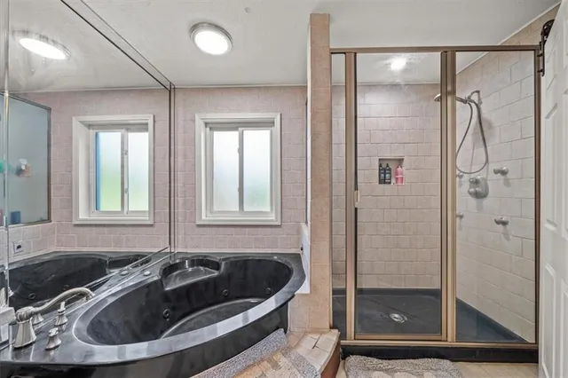 $569,000 | 26001 South Stark Road, Harrisonville, MO 64701