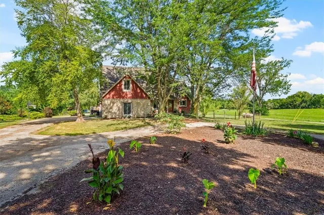 $569,000 | 26001 South Stark Road, Harrisonville, MO 64701