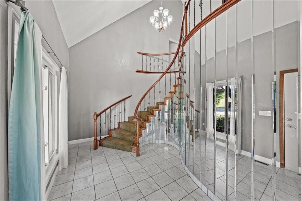 26001 South Stark Road Harrisonville, MO 64701 - Photo 3 of 34