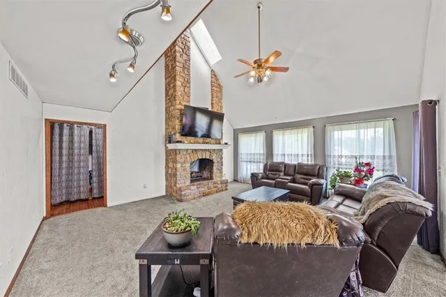 $569,000 | 26001 South Stark Road, Harrisonville, MO 64701