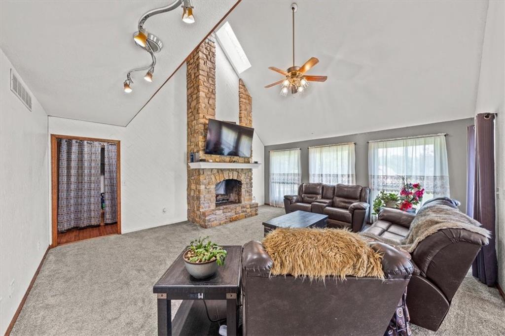 26001 South Stark Road Harrisonville, MO 64701 - Photo 4 of 34