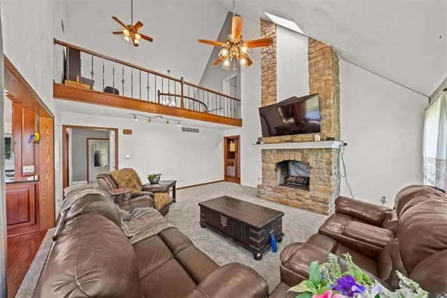 $569,000 | 26001 South Stark Road, Harrisonville, MO 64701