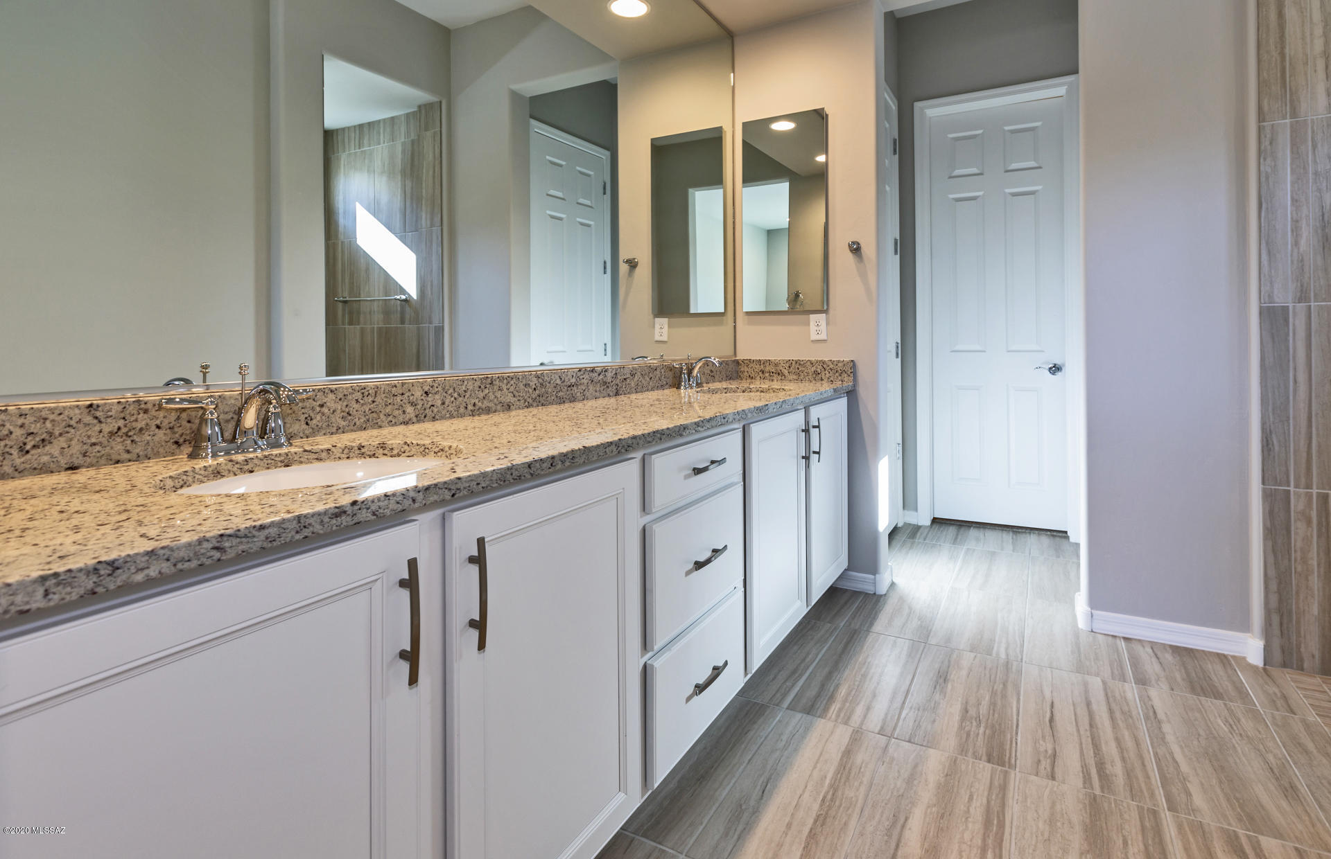 732 East Romsdalen Road Tucson, AZ 85755 - Photo 25 of 36