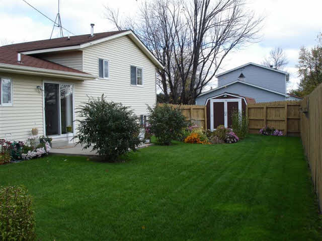 3973 Dale Road Saginaw, MI 48603 - Photo 6 of 7 20036465-5.JPG