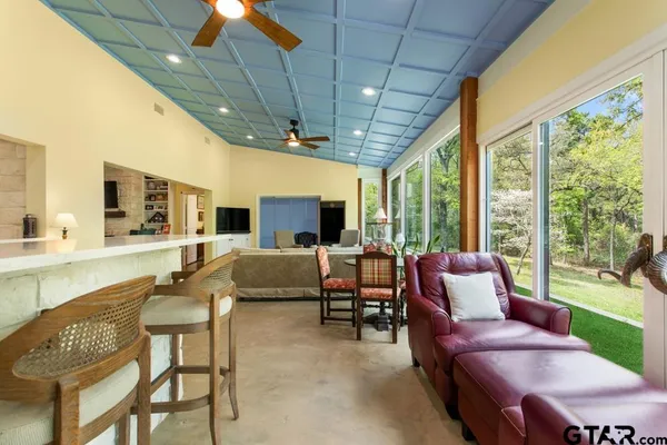 $699,900 | 15766 County Road 1130, Flint, TX 75762