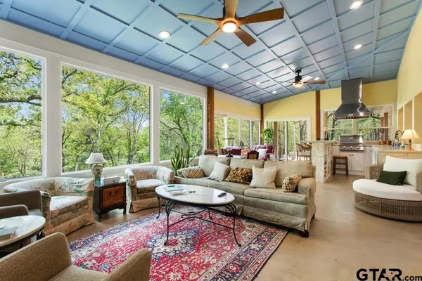 $699,900 | 15766 County Road 1130, Flint, TX 75762