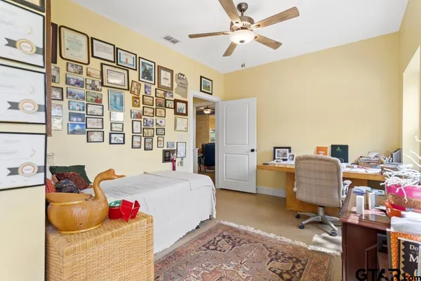 $699,900 | 15766 County Road 1130, Flint, TX 75762