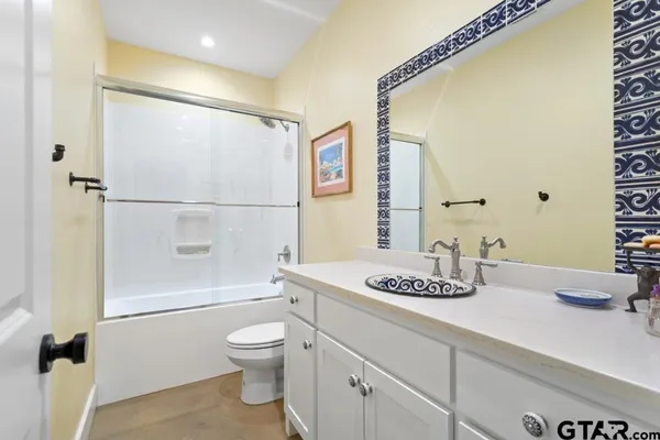 $699,900 | 15766 County Road 1130, Flint, TX 75762