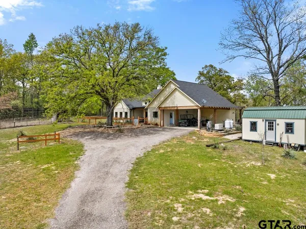 $699,900 | 15766 County Road 1130, Flint, TX 75762