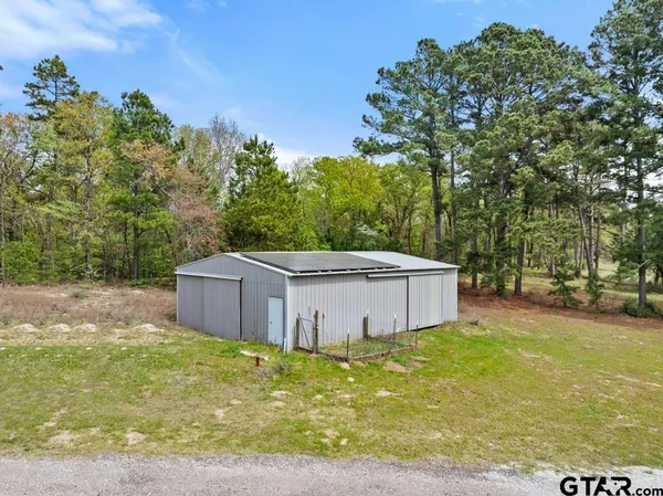 $699,900 | 15766 County Road 1130, Flint, TX 75762