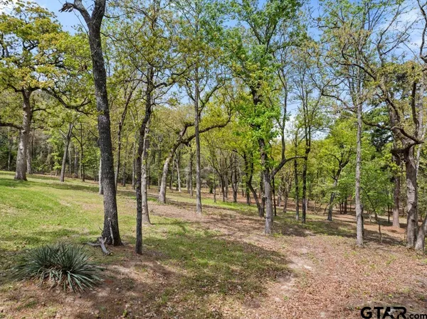 $699,900 | 15766 County Road 1130, Flint, TX 75762