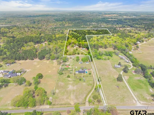 $699,900 | 15766 County Road 1130, Flint, TX 75762