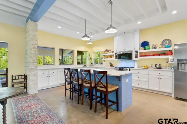 $699,900 | 15766 County Road 1130, Flint, TX 75762