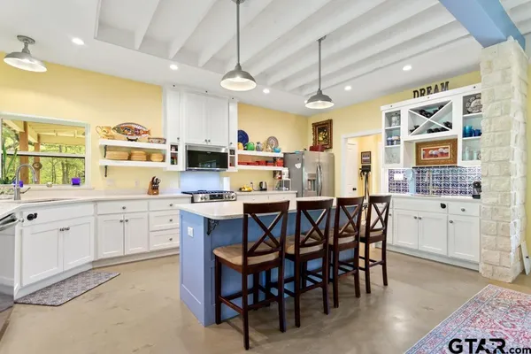 $699,900 | 15766 County Road 1130, Flint, TX 75762