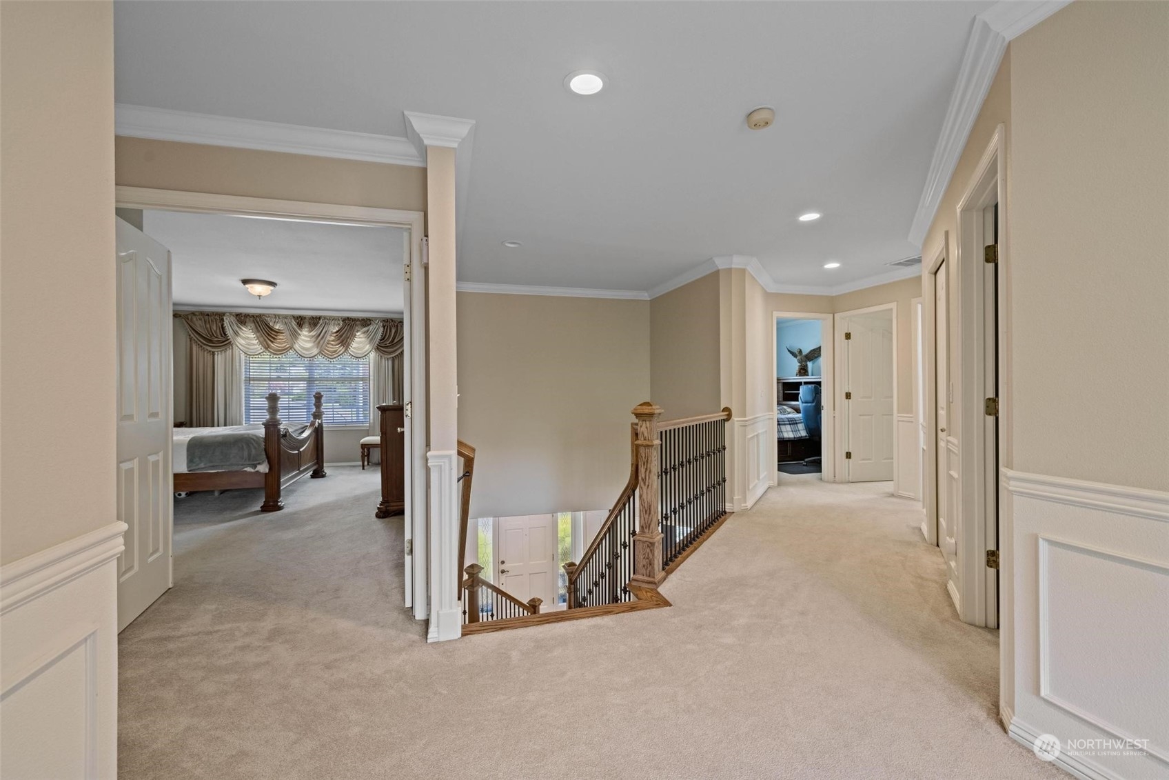 37607 18th Place South Federal Way, WA 98003 - Photo 33 of 40 a view of a room with a furniture and a livingroom