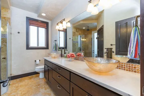 $2,100,000 | 70 Wailau Place, Lahaina, HI 96761