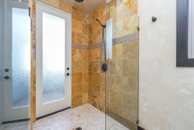 $2,100,000 | 70 Wailau Place, Lahaina, HI 96761