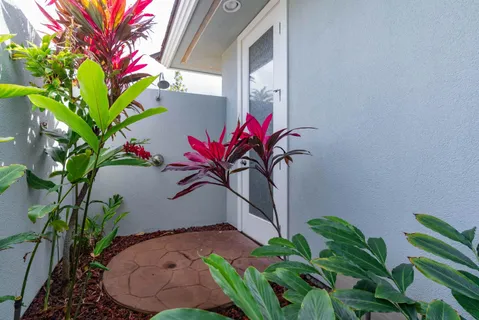$2,100,000 | 70 Wailau Place, Lahaina, HI 96761