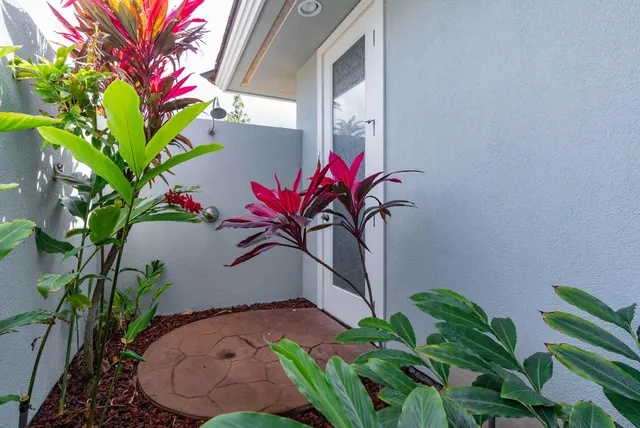 $2,100,000 | 70 Wailau Place, Lahaina, HI 96761