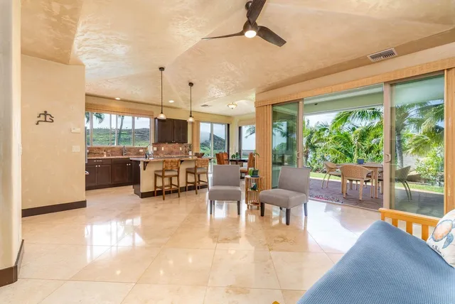 $2,100,000 | 70 Wailau Place, Lahaina, HI 96761