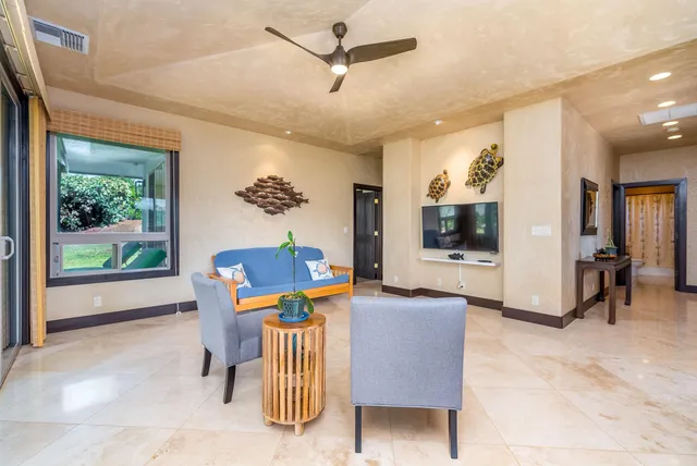 $2,100,000 | 70 Wailau Place, Lahaina, HI 96761