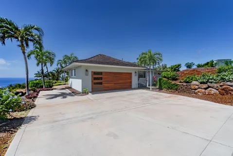 $2,100,000 | 70 Wailau Place, Lahaina, HI 96761